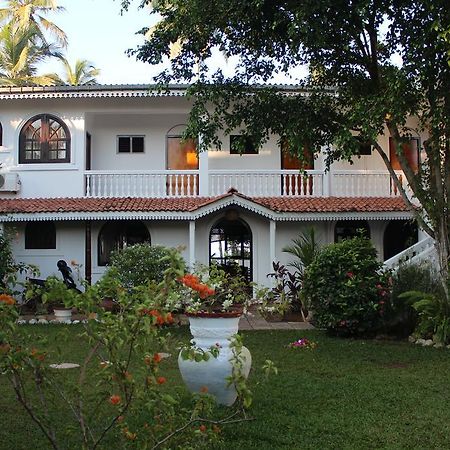 Hideaway Hikkaduwa Hotel Buitenkant foto