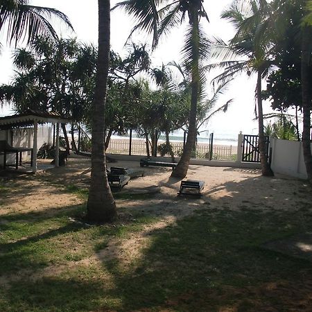 Hideaway Hikkaduwa Hotel Buitenkant foto